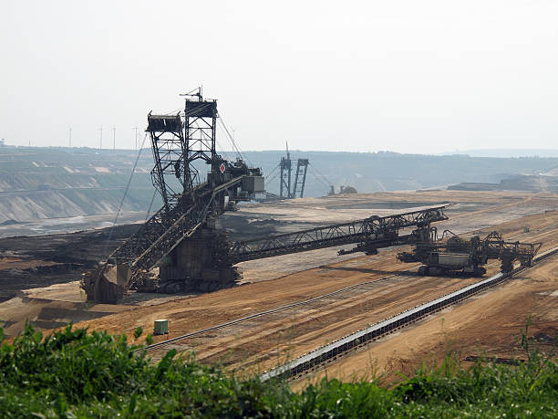 Alat Berat Excavator Terbesar di Dunia