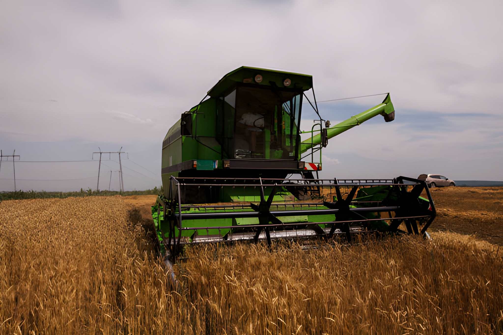 Apa Itu Combine Harvester