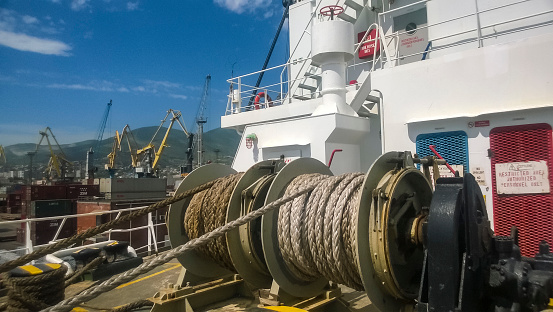 Electric Winch vs Hidrolik Winch