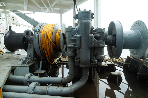 Electric Winch vs Hidrolik Winch