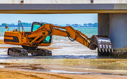 Excavator Amphibi