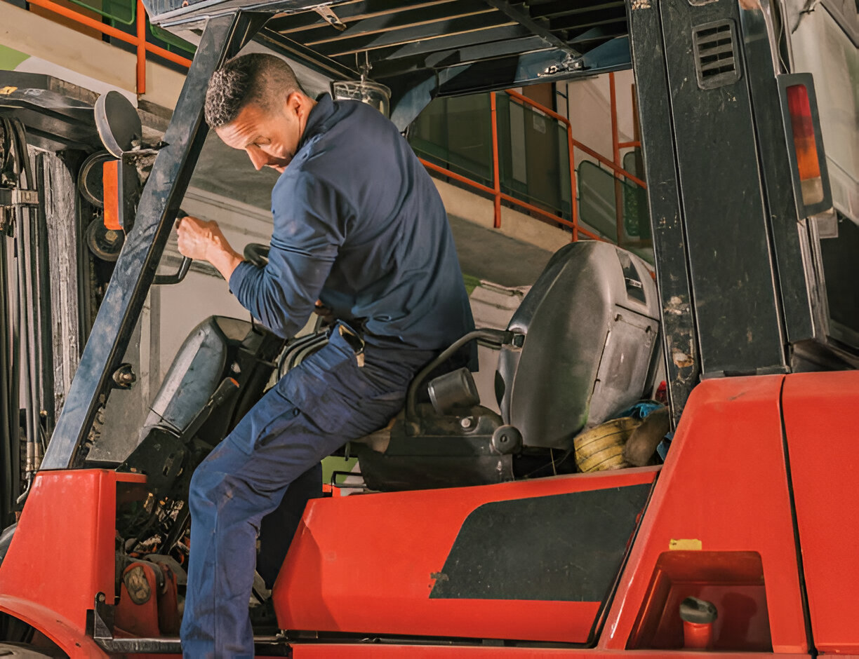 Langkah-Langkah Maintenance pada Forklift