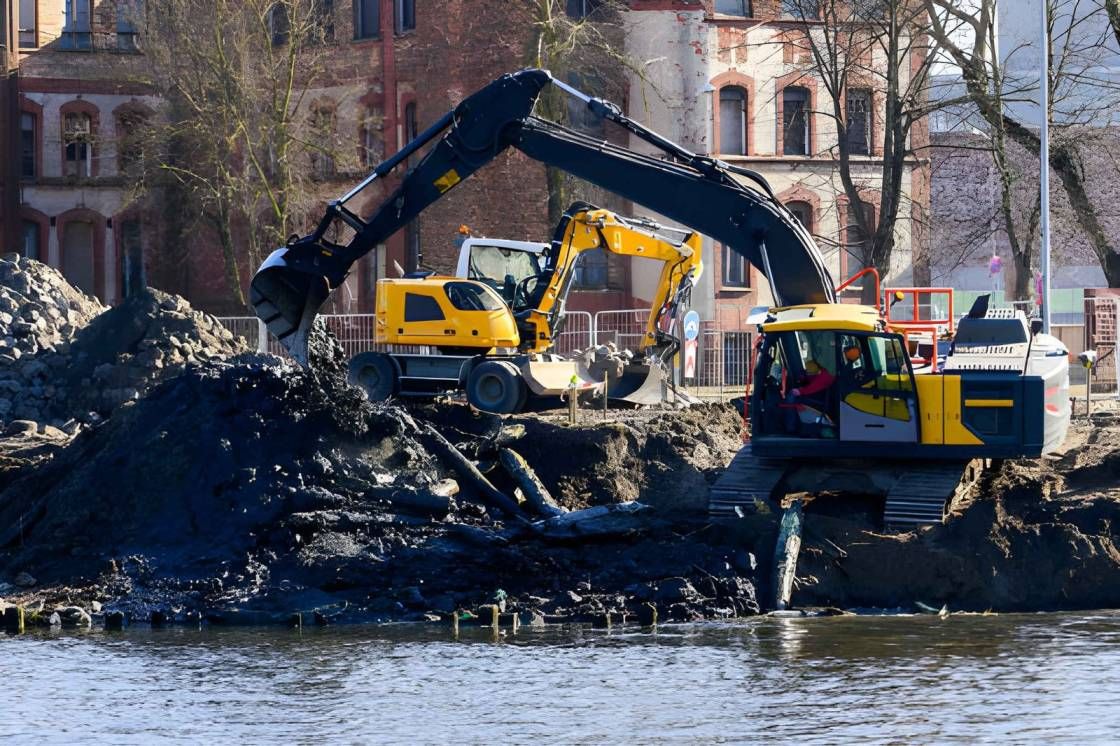 Bedanya dengan Excavator Konvensional