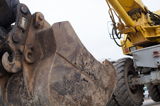 final drive excavator