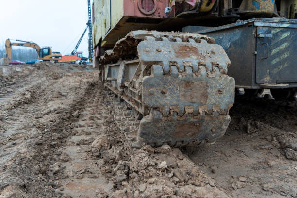 Tips Memilih Track Alat Berat