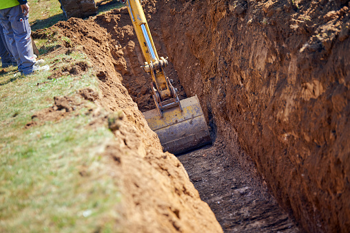 teknik memanipulasi tanah dengan excavator